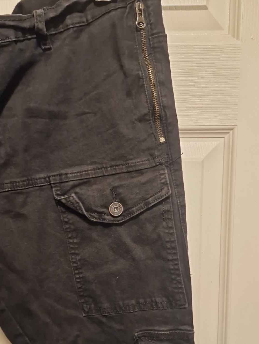 Black Men's Cargo Pants - Classic Utility Style - Picture 2 of 4